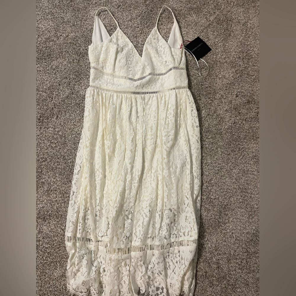 CYNTHIA ROWLEY Cream Lace Dress. never worn with tags.
